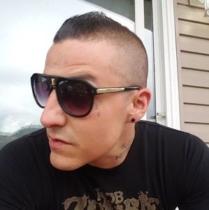 Meet your Posher, Tyler